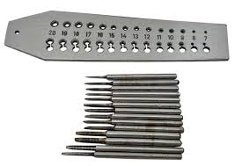 SCREW PLATE & TAPS 15 pieces